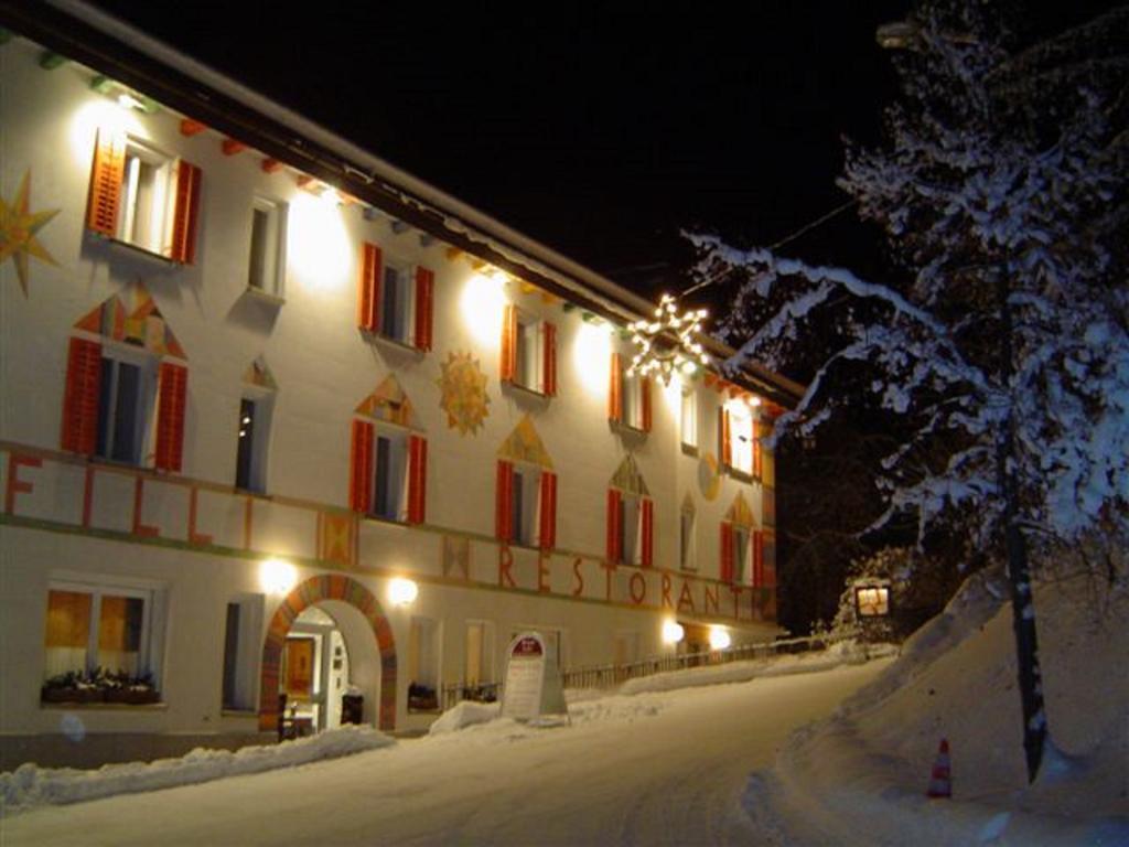 Hotel Filli Scuol Exteriör bild