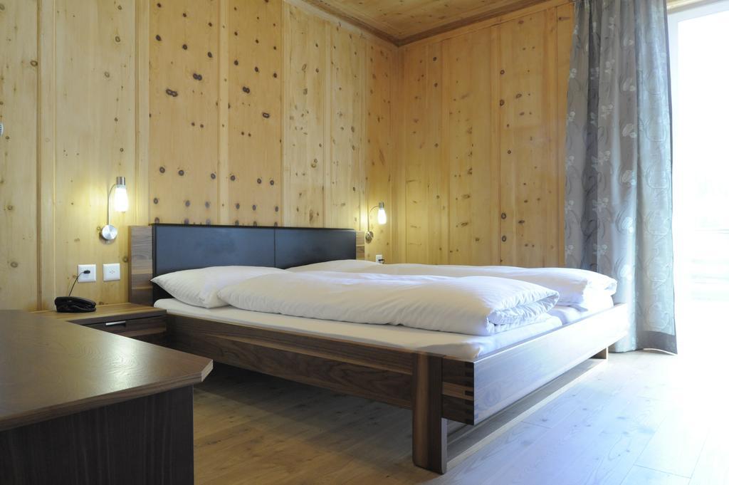 Hotel Filli Scuol Exteriör bild